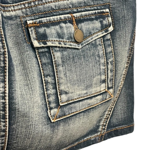 Denim Wash Skirt - Picture 7 of 8